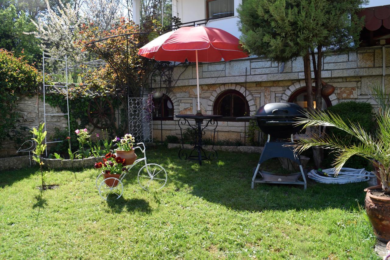Guest House Villa Katty Baltschik Exterior foto